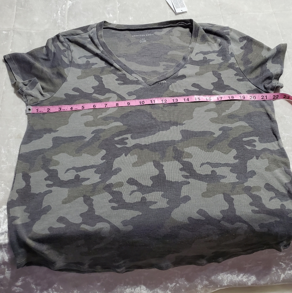 American Eagle Outfitters Camo V Neck Tee - Picture 5 of 6